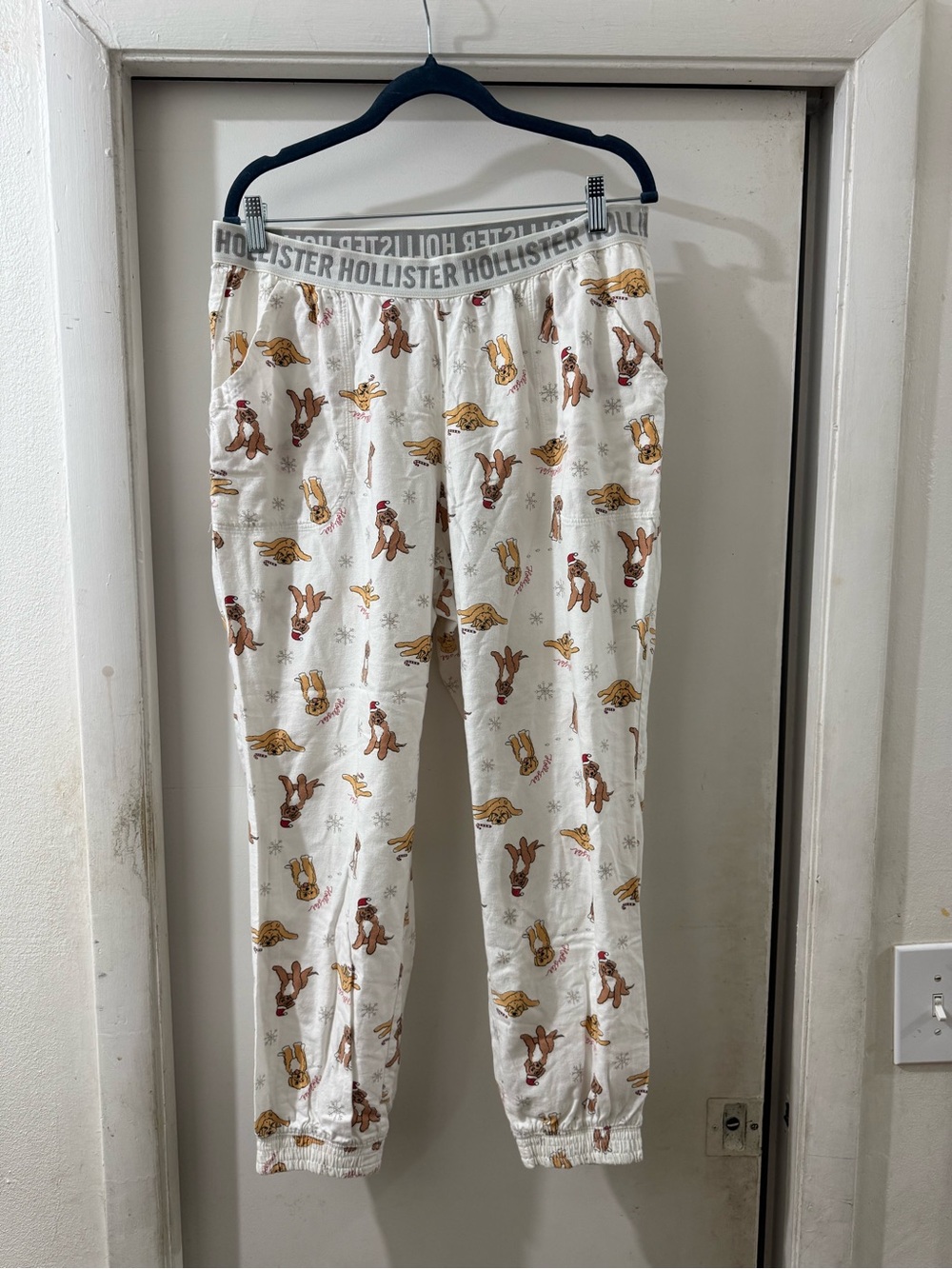 Hollister White Holiday dog Print Pajama Pants